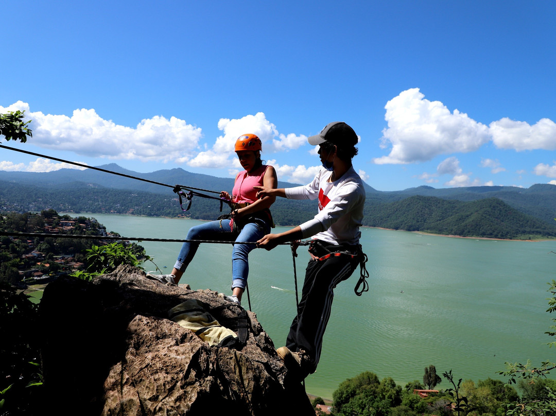 Bravos Climbing-巴耶－德布拉沃必去景点