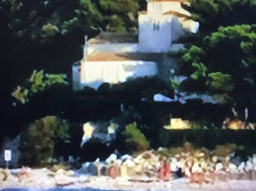Chiesa Santa Maria-Portonovo必去景点