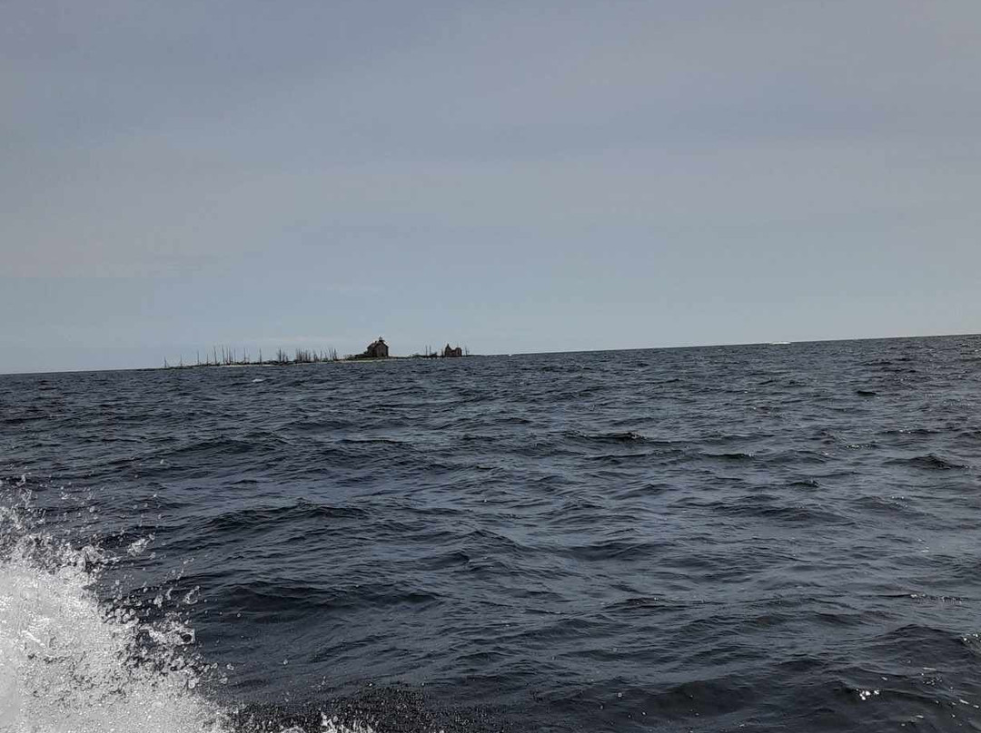 Shoreline Boat Tours-Gills Rock必去景点