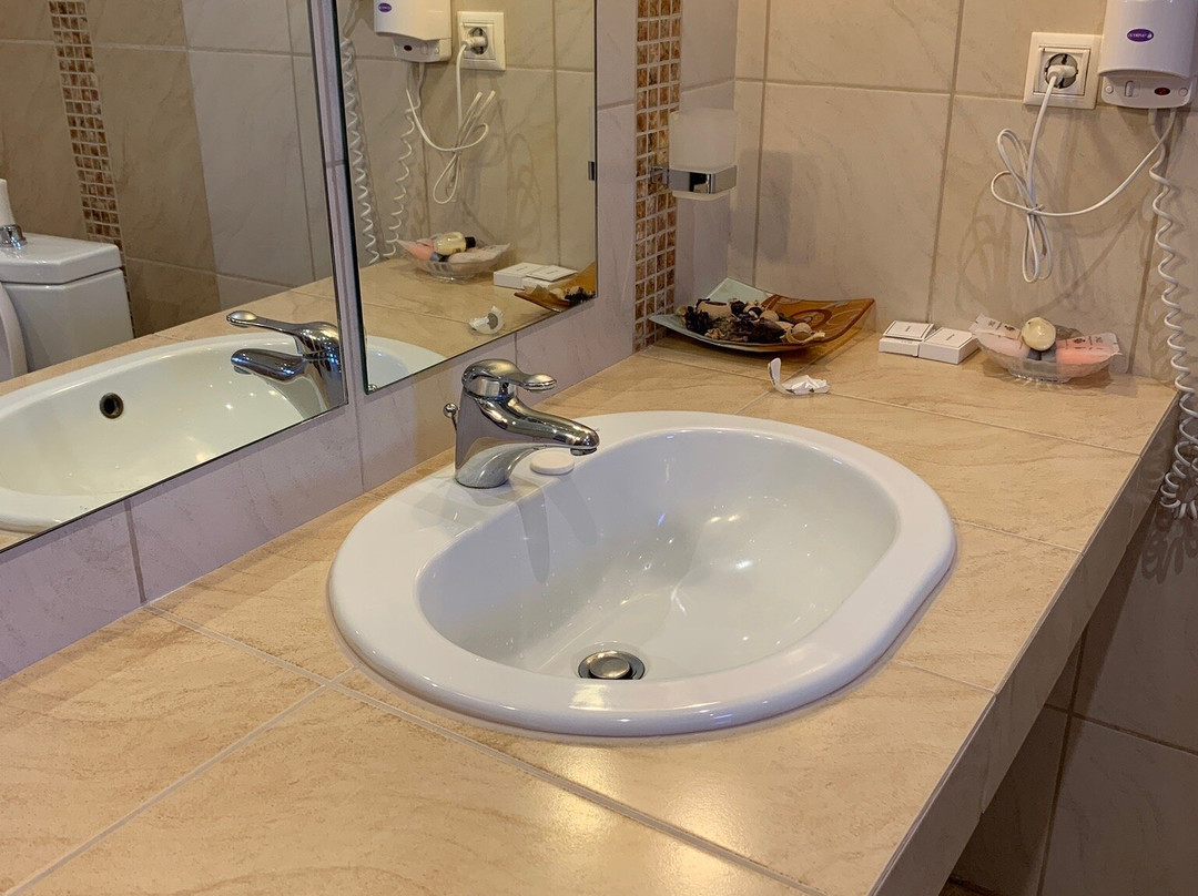 诺斯托斯酒店主图