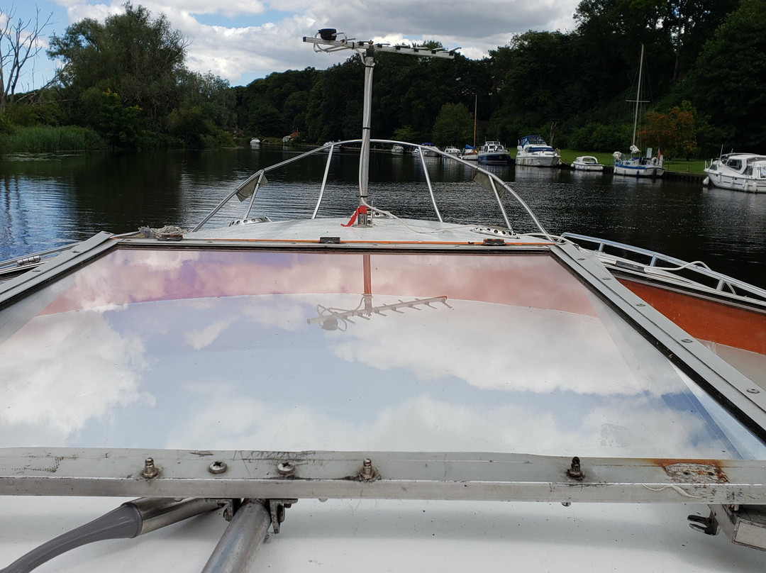 Freedom Boating Holidays - Day Boat Hire-诺威奇必去景点