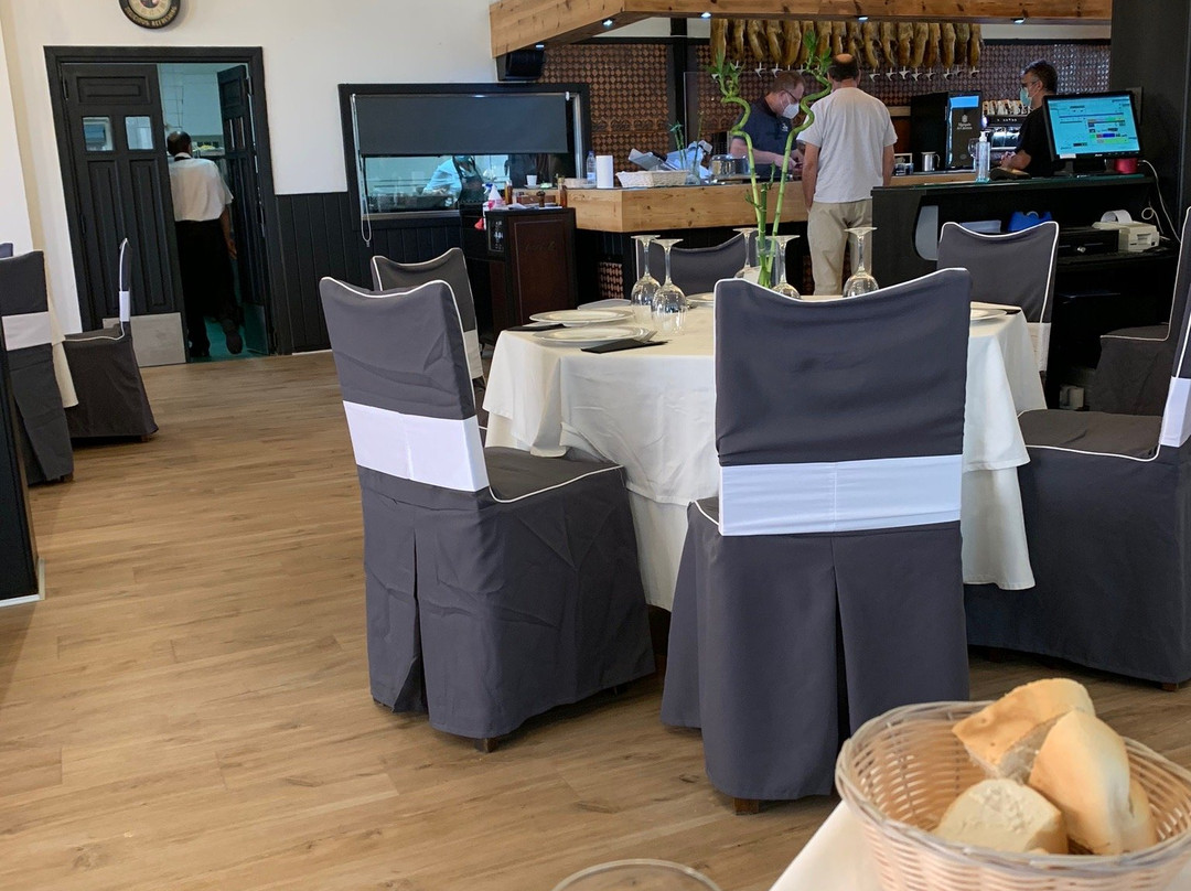 Hotel Cuatro Calzadas主图