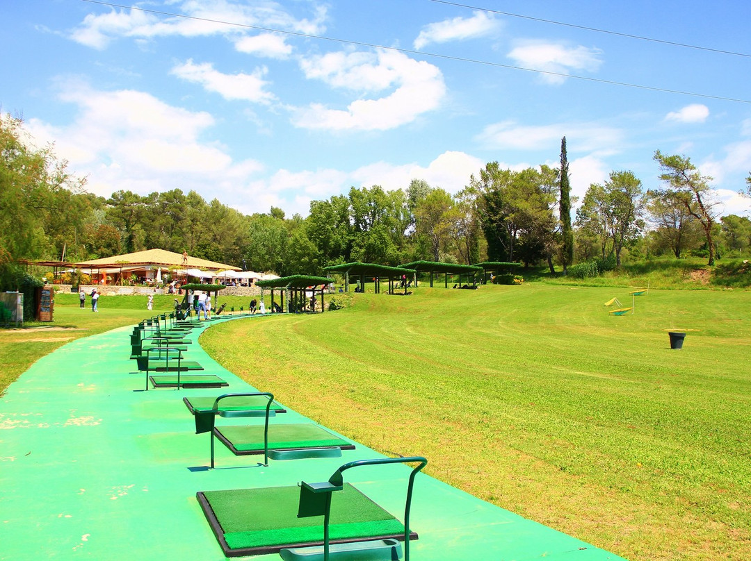 Golf de la Vanade-卢贝新城必去景点