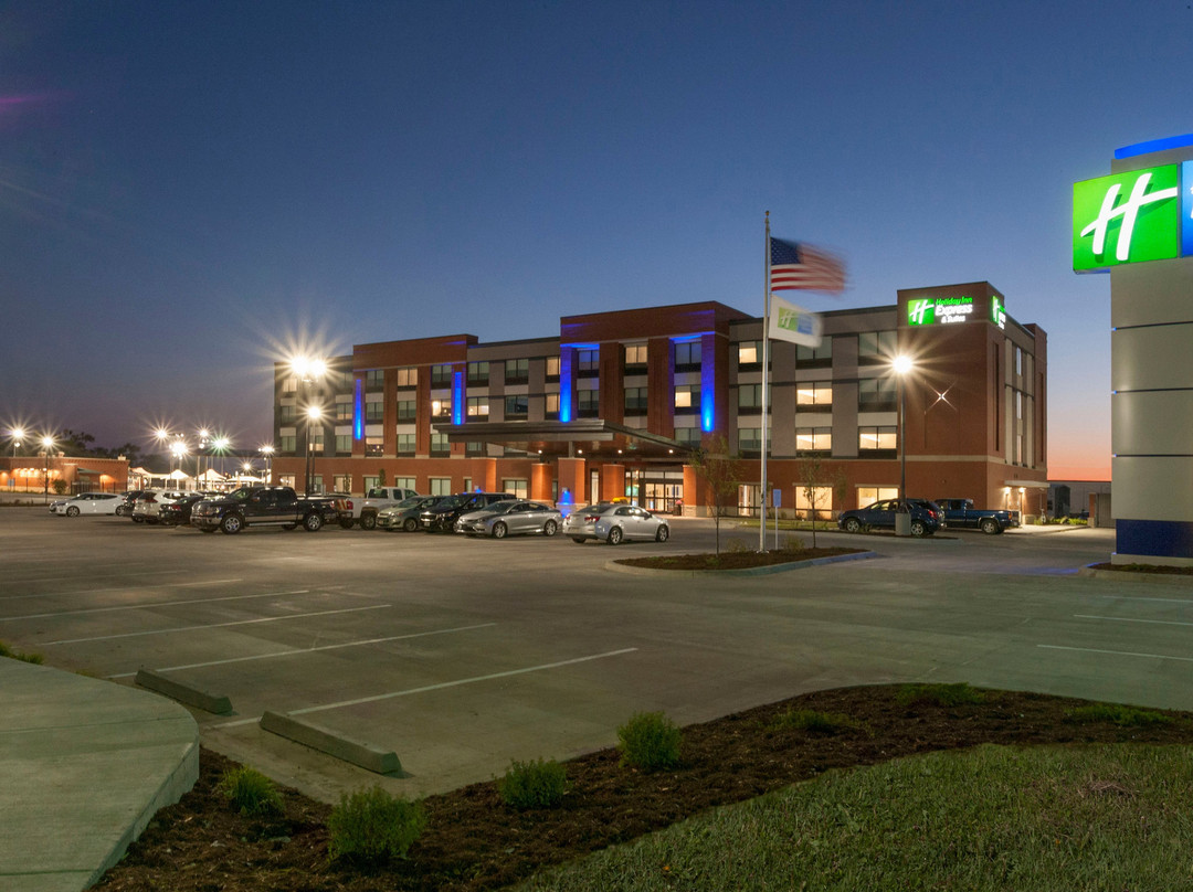 Holiday Inn Express & Suites Dodge City By IHG主图