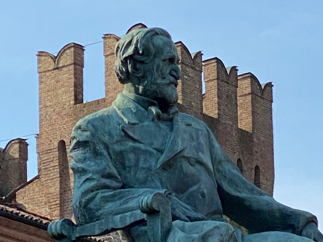 Statua di Giuseppe Verdi景点图片