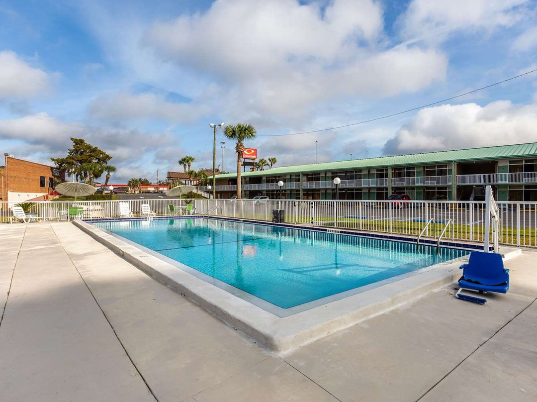 Econo Lodge North主图