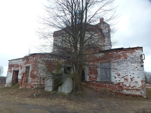 Nikolaya Chudotvortsa Church-Voznesenye必去景点