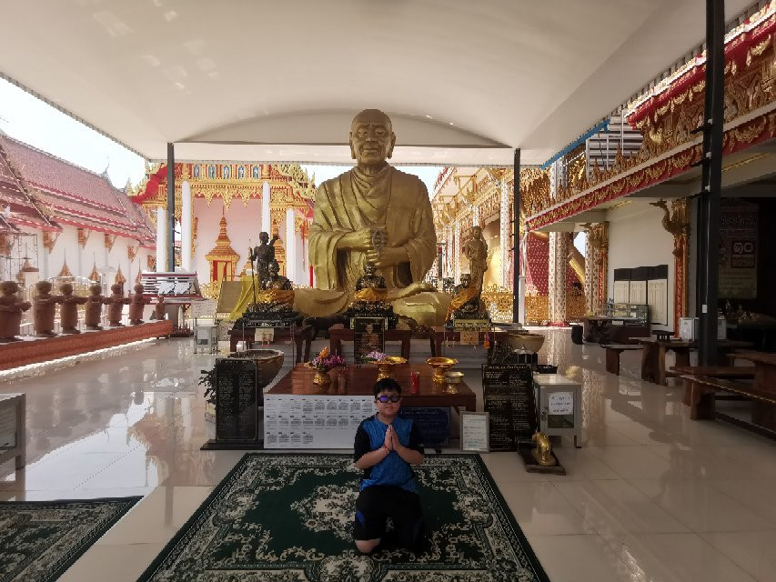 Wat Rat Prakhong Tham-挽艾必去景点