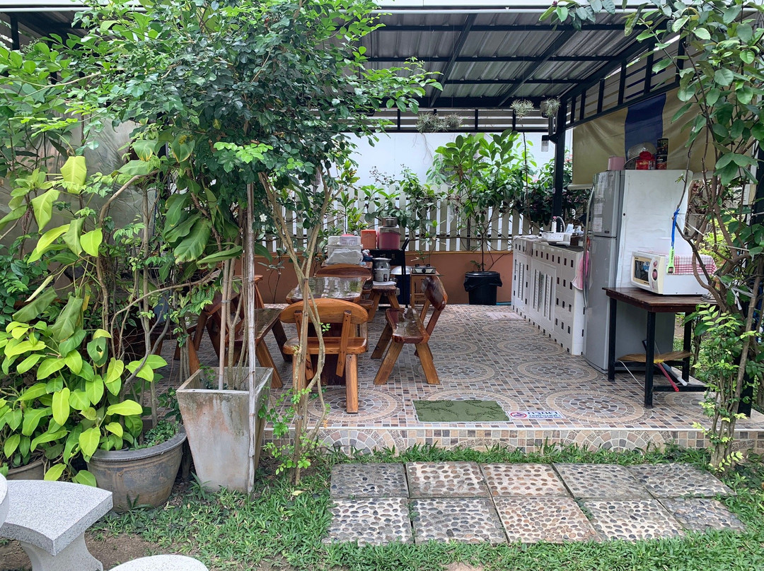 Baan Chang Residence