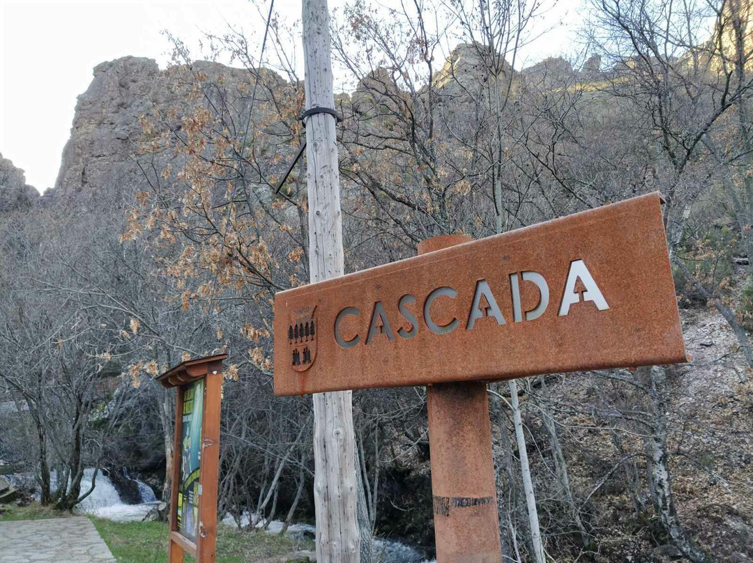 Cascada De Nocedo景点图片