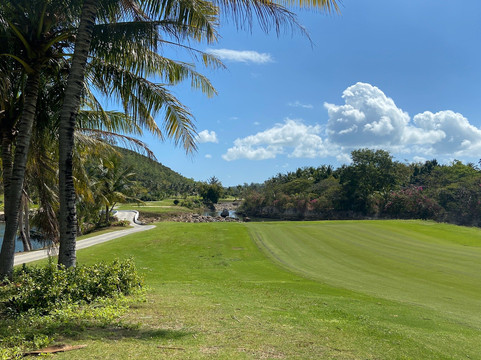 Diamond Bay Golf-芽庄必去景点