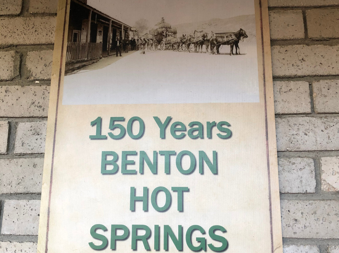 The Old House at Benton Hot Springs主图