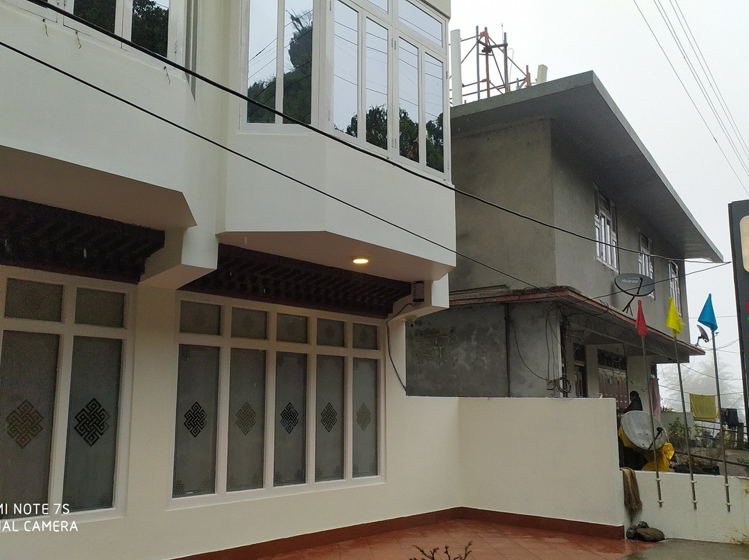 Hotel Luxxis Inn主图