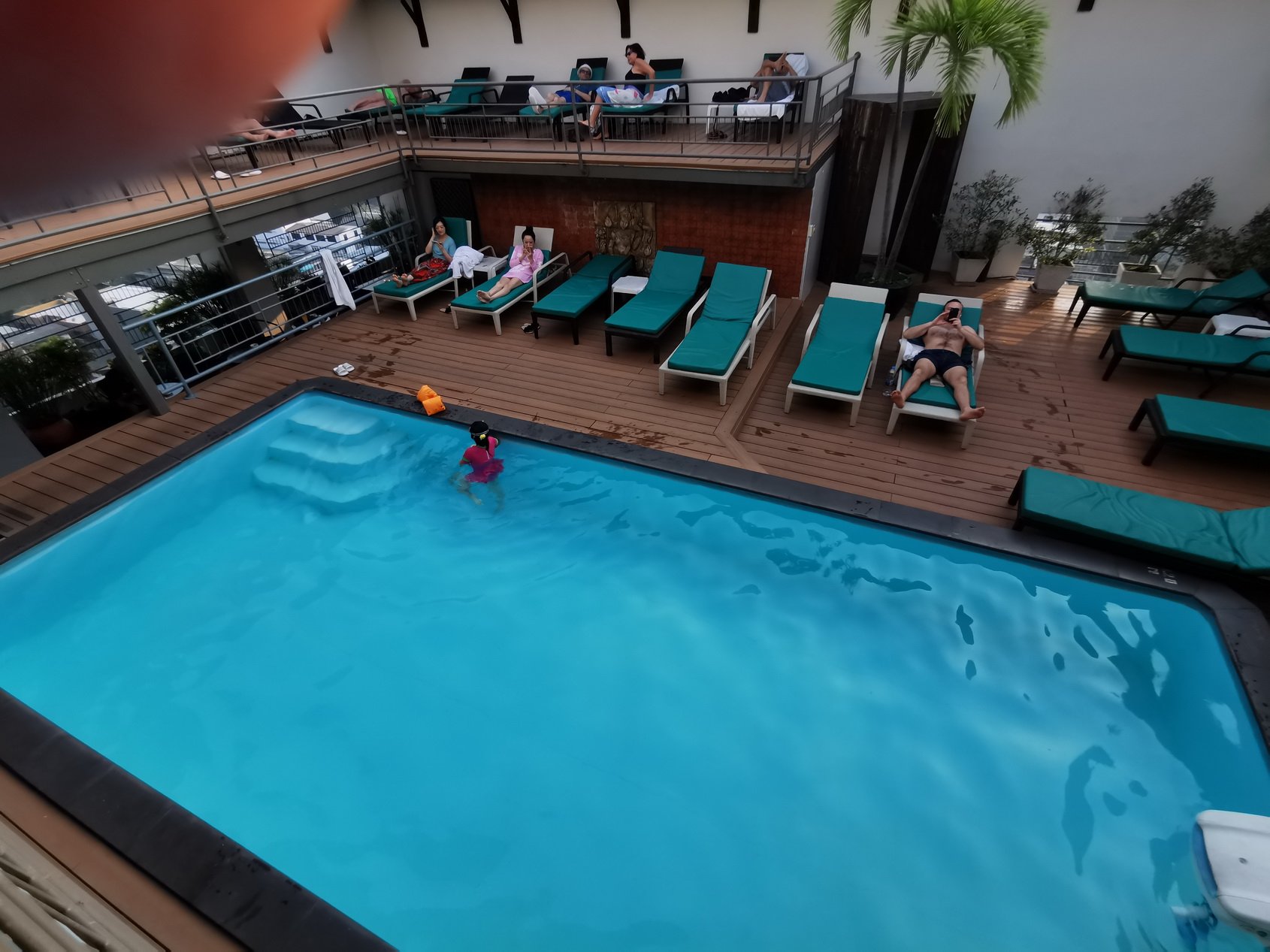 隆披尼公园品尼高酒店-泳池