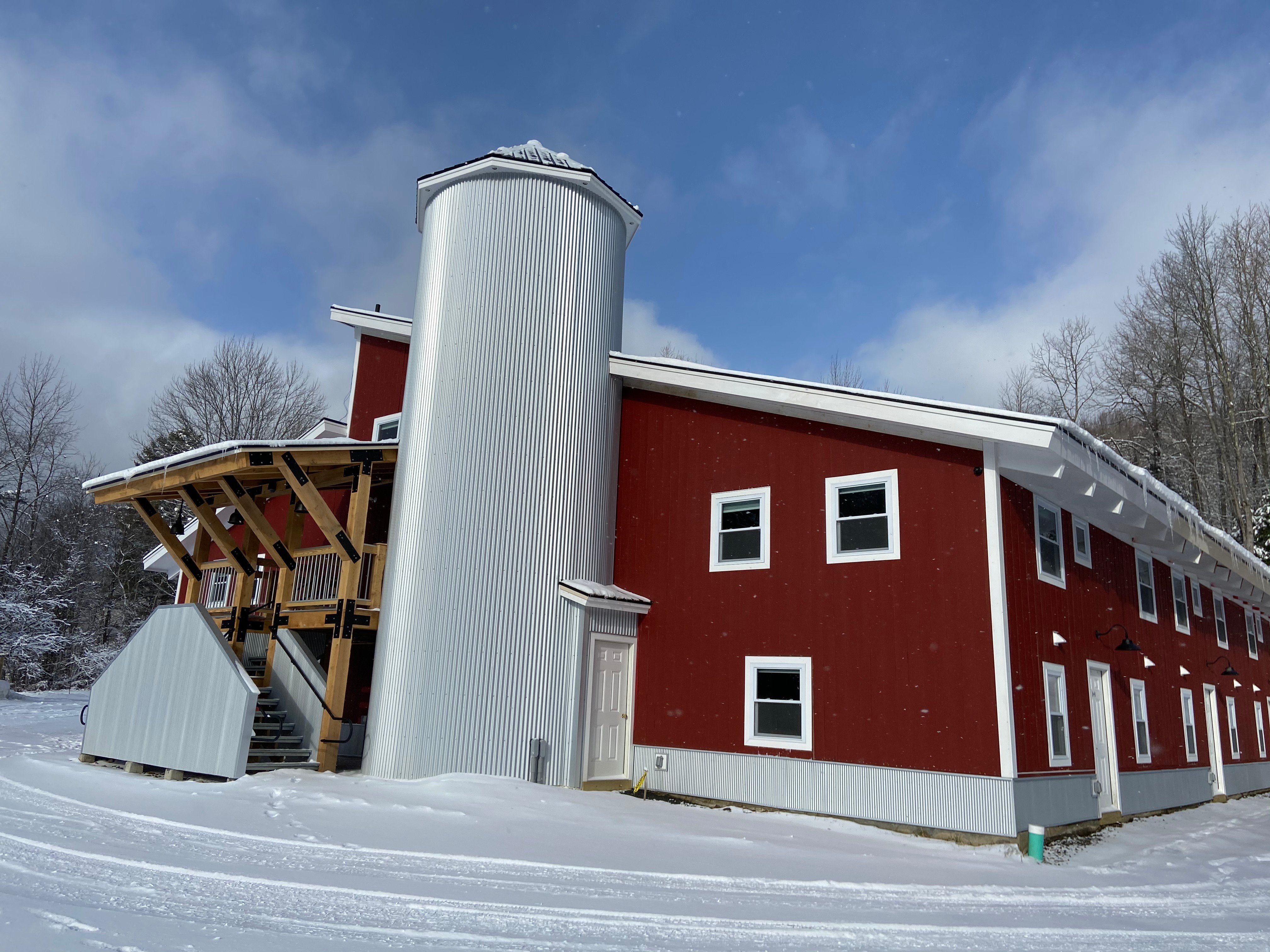 Mad River Lodge-官方