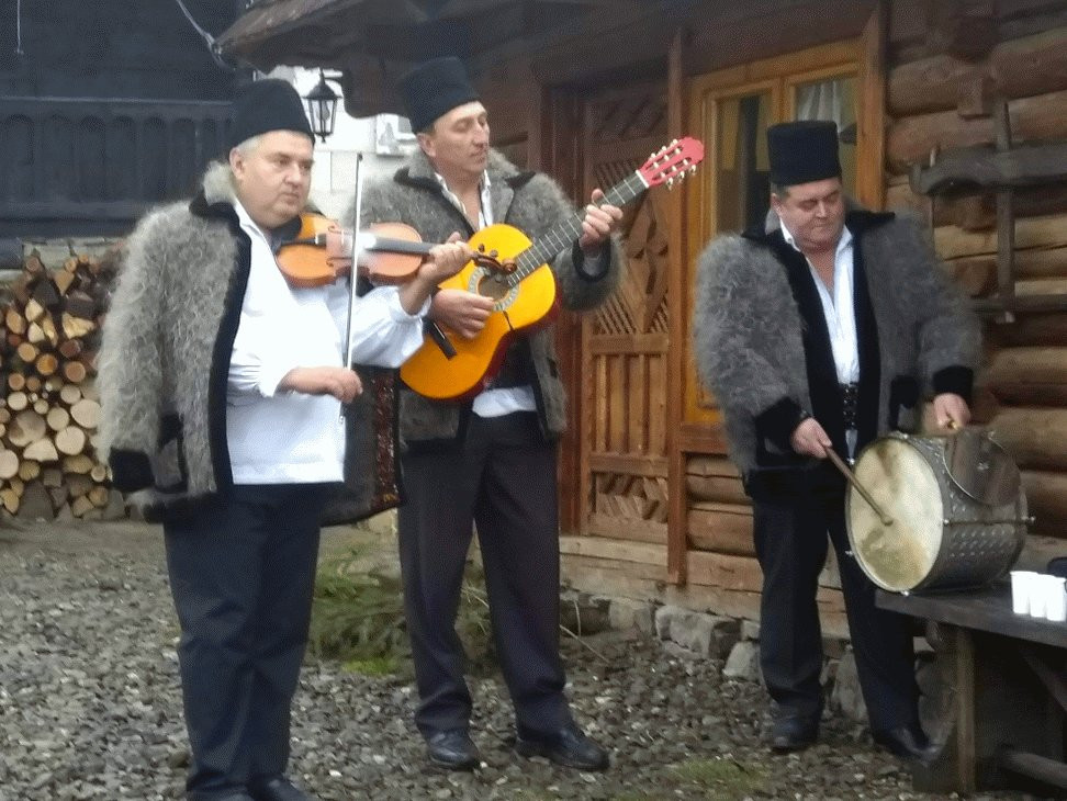 Complex Traditional Căsuța Bunicilor-Breb