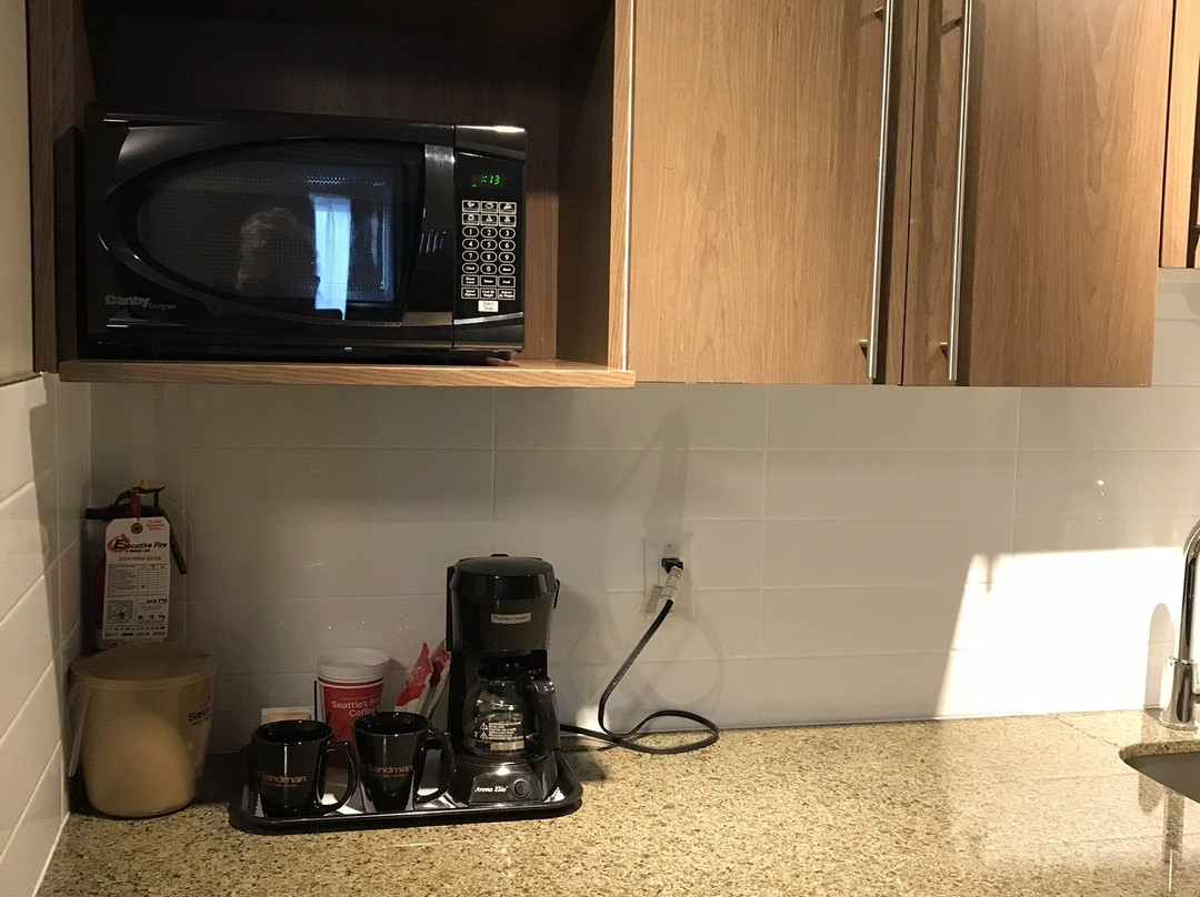 Sandman Hotel Langley主图