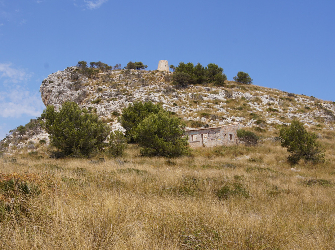 Torre Nova des Cap Vermell-卡普德佩拉必去景点