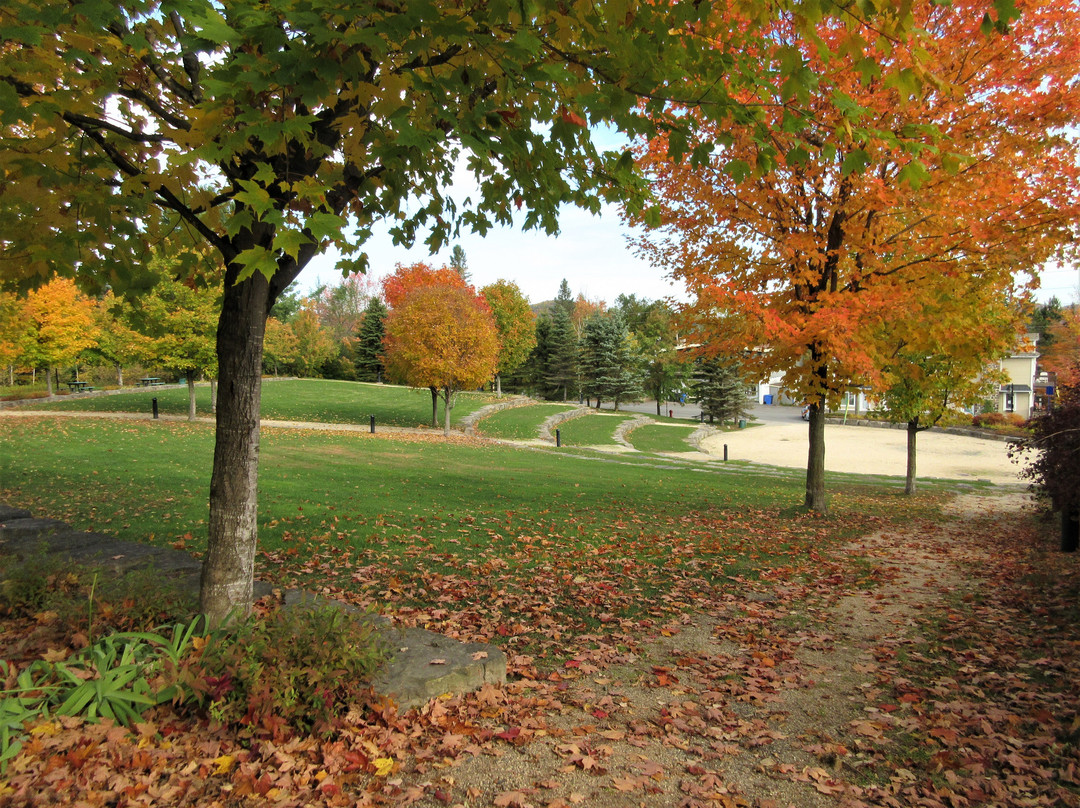 Lac Rond-Sainte-Adele必去景点
