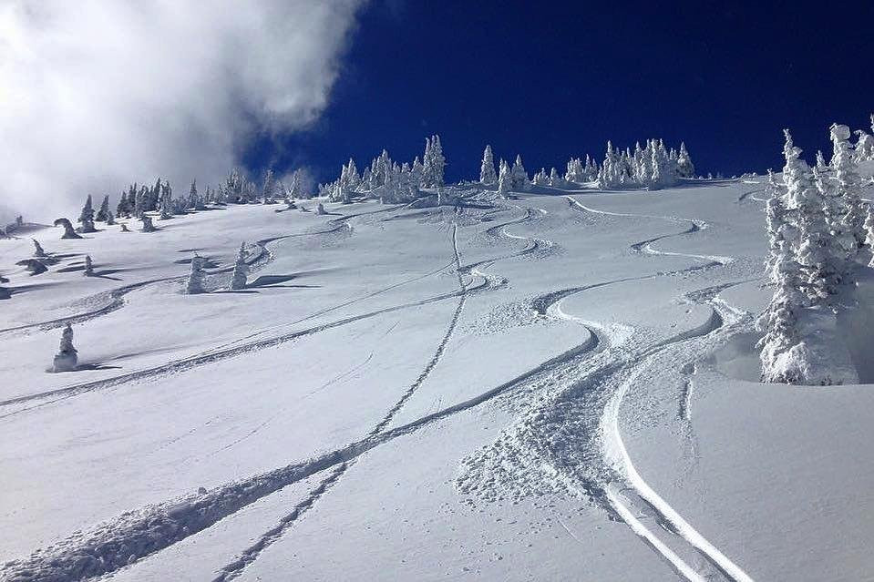 Sun Peaks Yoga景点图片