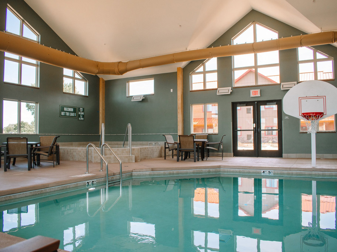 The Lodge at Mauston主图