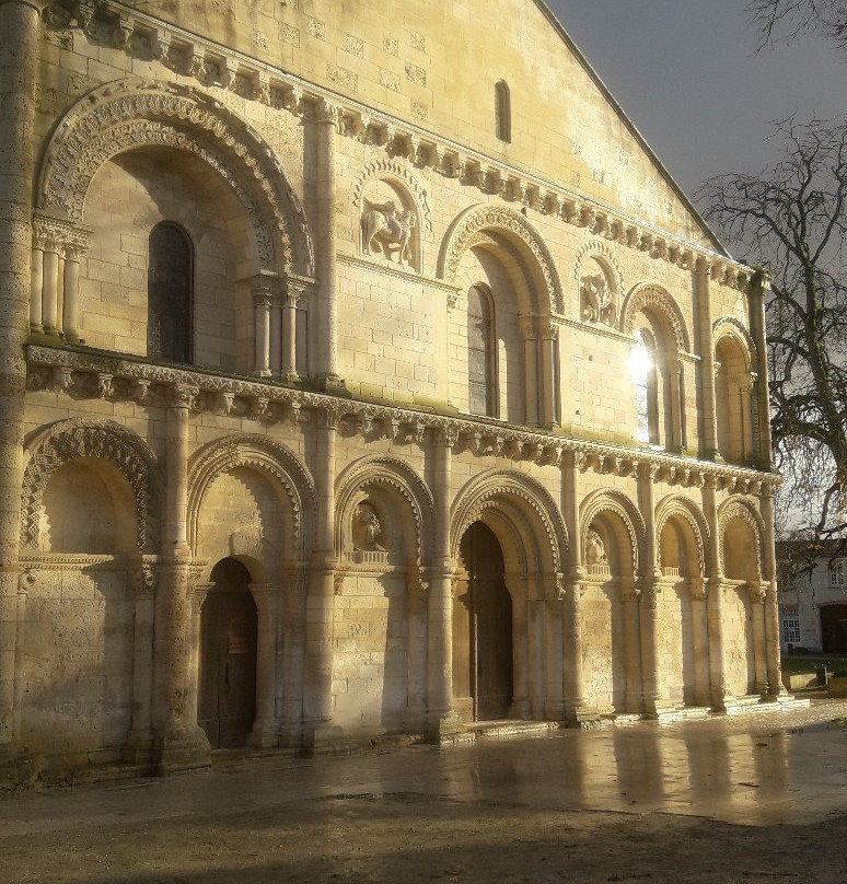 L’Eglise de Surgeres景点图片