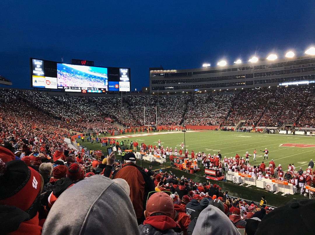 Camp Randall Stadium (University of Wisconsin)-麦迪逊必去景点
