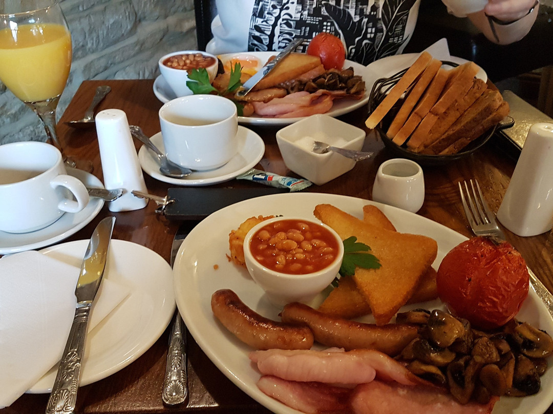 The Old White Lion Hotel主图