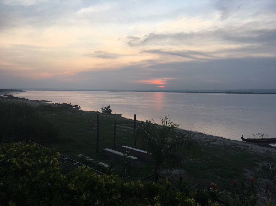 Salay River View Inn主图