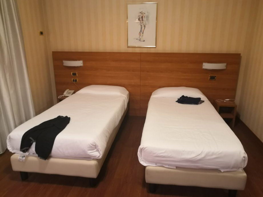 Hotel 2C主图