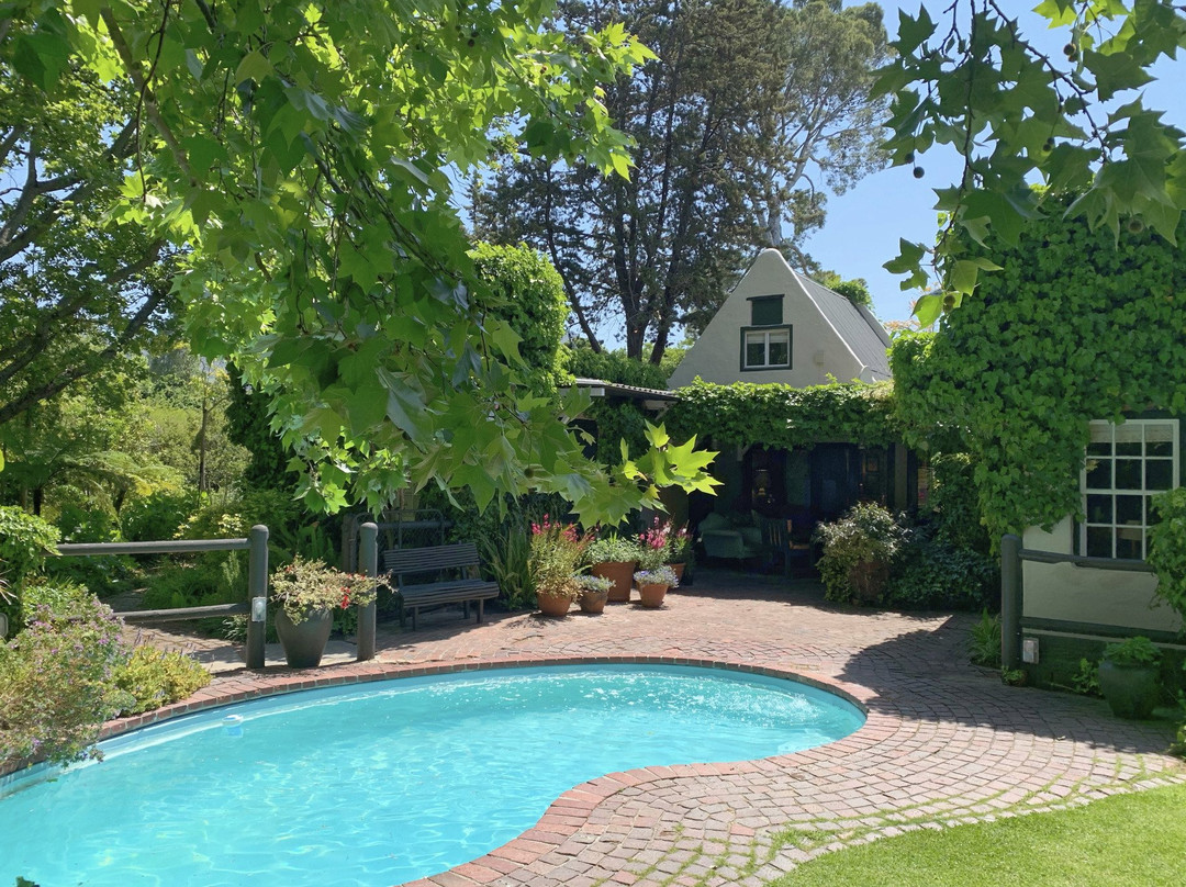 Constantia Stables主图