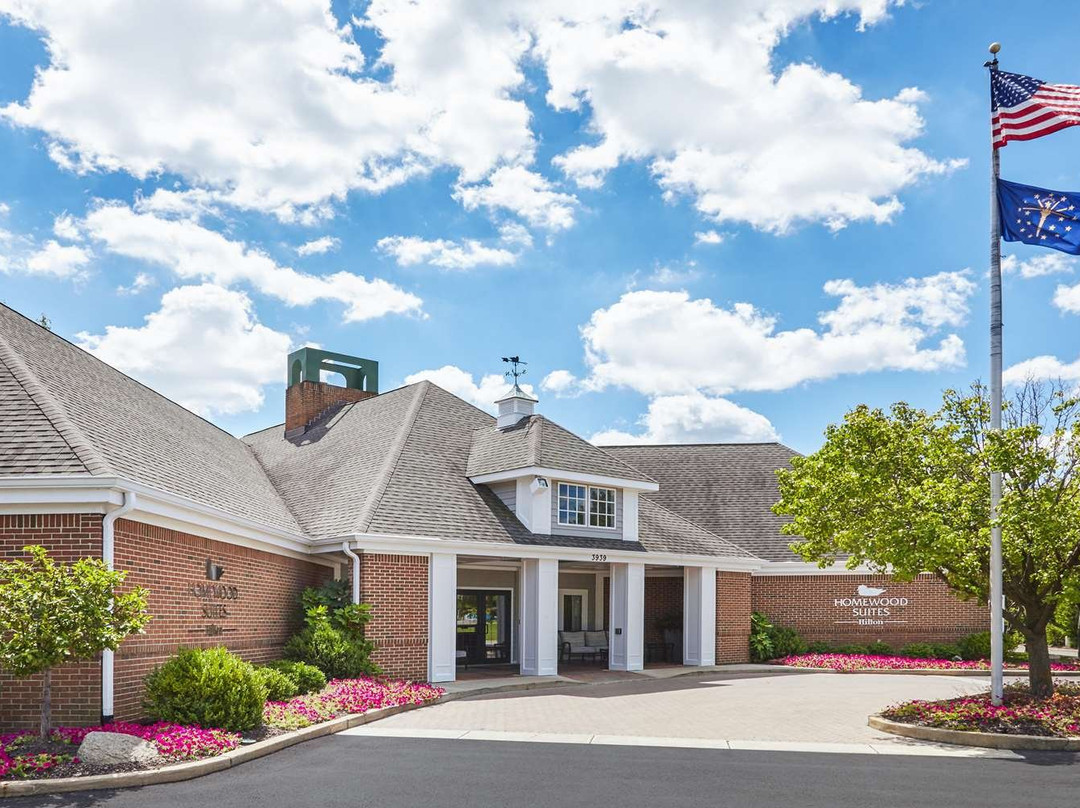 拉斐特希尔顿惠庭套房酒店主图