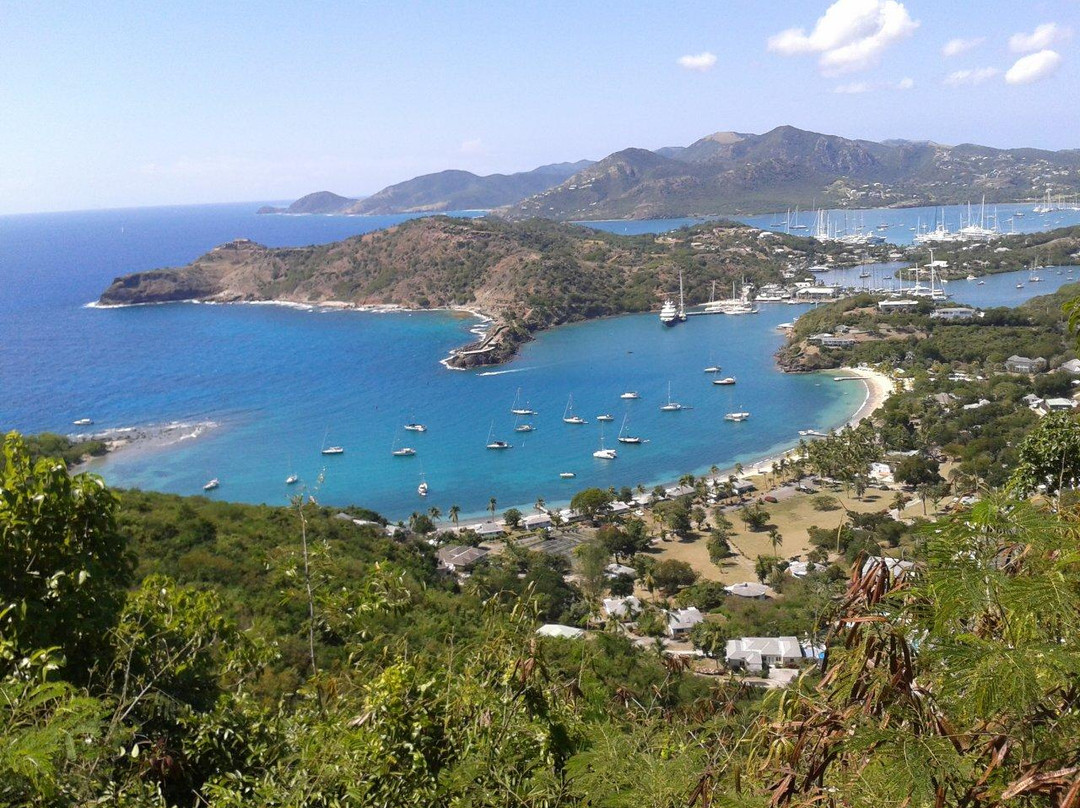 Shelly Jay's Jeep Tours-安提瓜必去景点