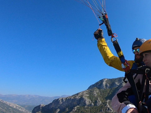 SkyFlySports Albania-地拉那必去景点
