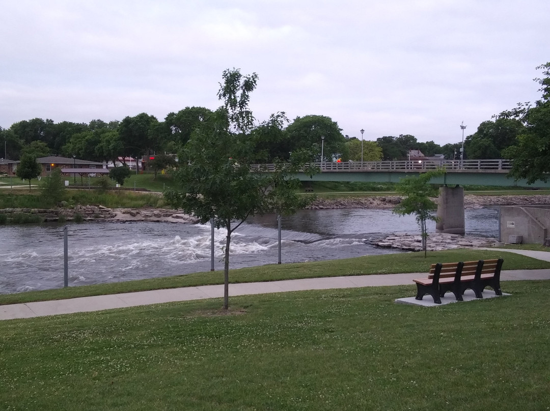 Charles City WhiteWater at Riverfront Park景点图片
