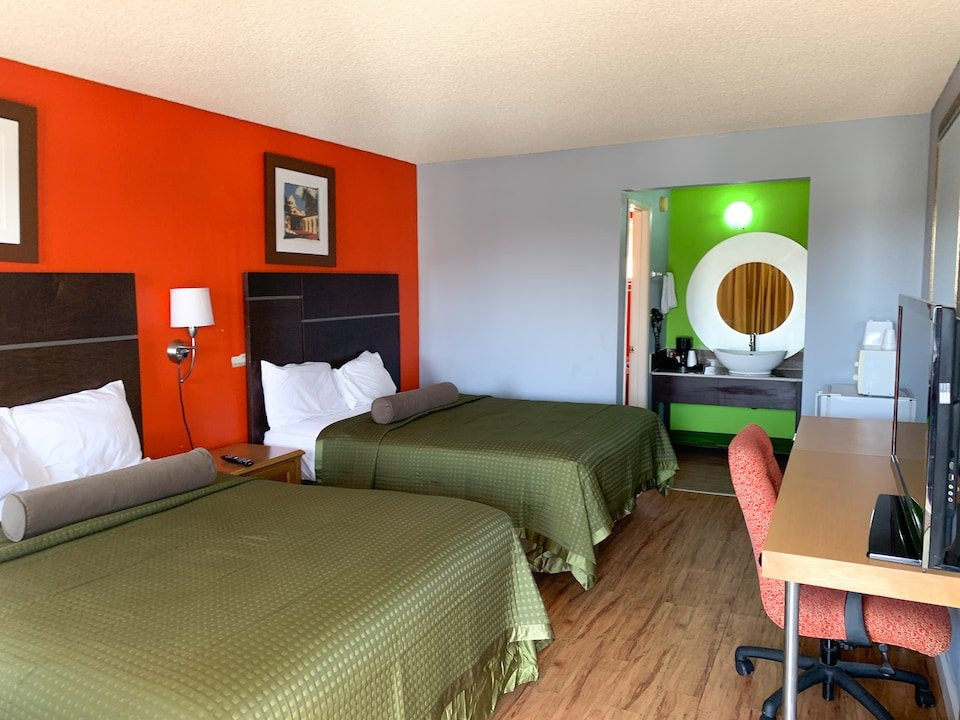 Hotel Europa Ridgecrest(listing Partner)