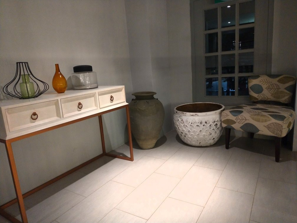 Almont City Hotel主图