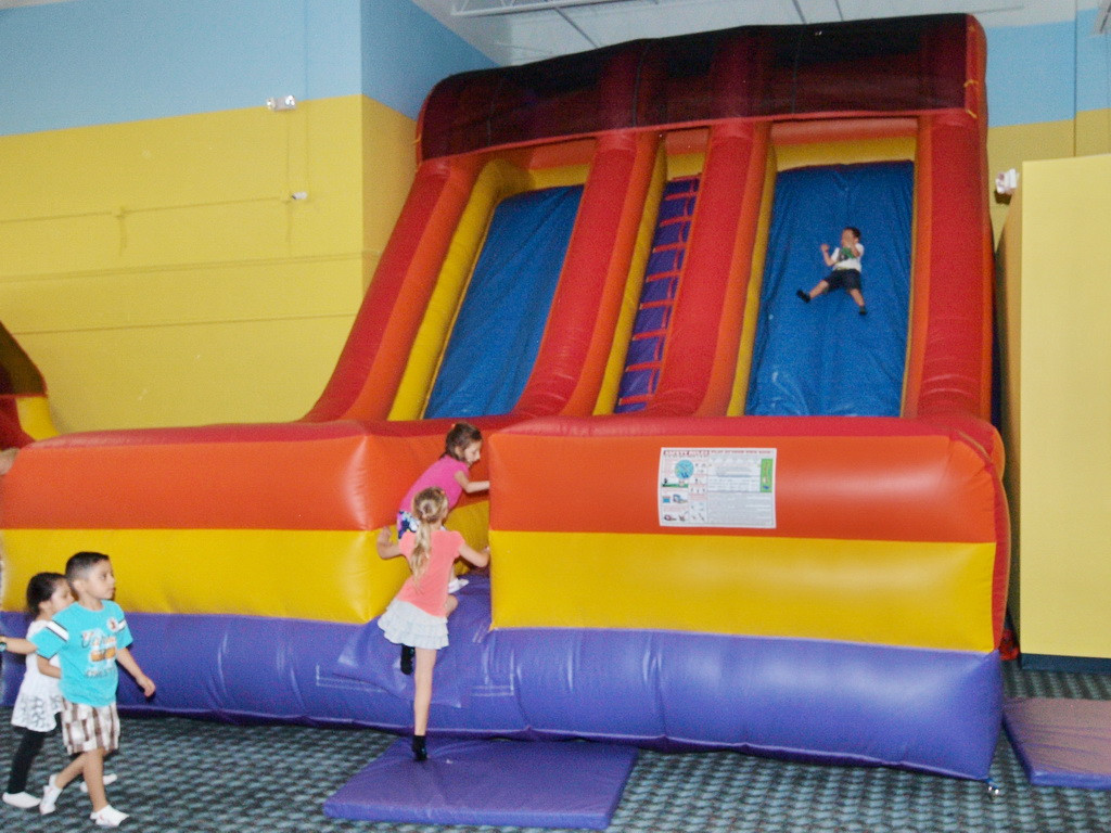 Bounce Down Under-萨拉索塔必去景点