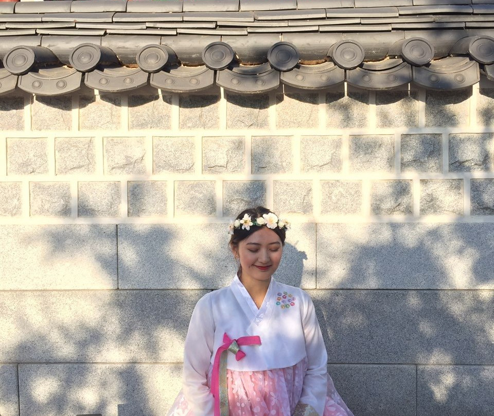 Wearing Hanbok-蔚山必去景点
