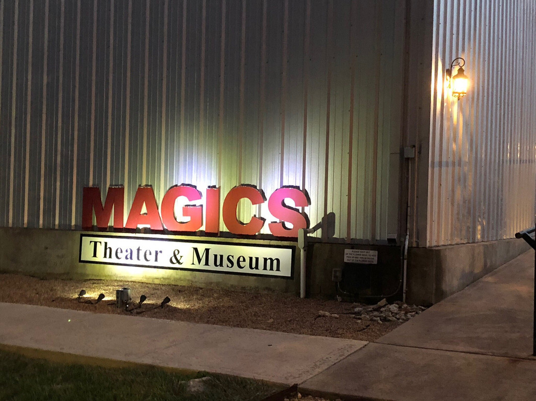 Magic's Theater景点图片