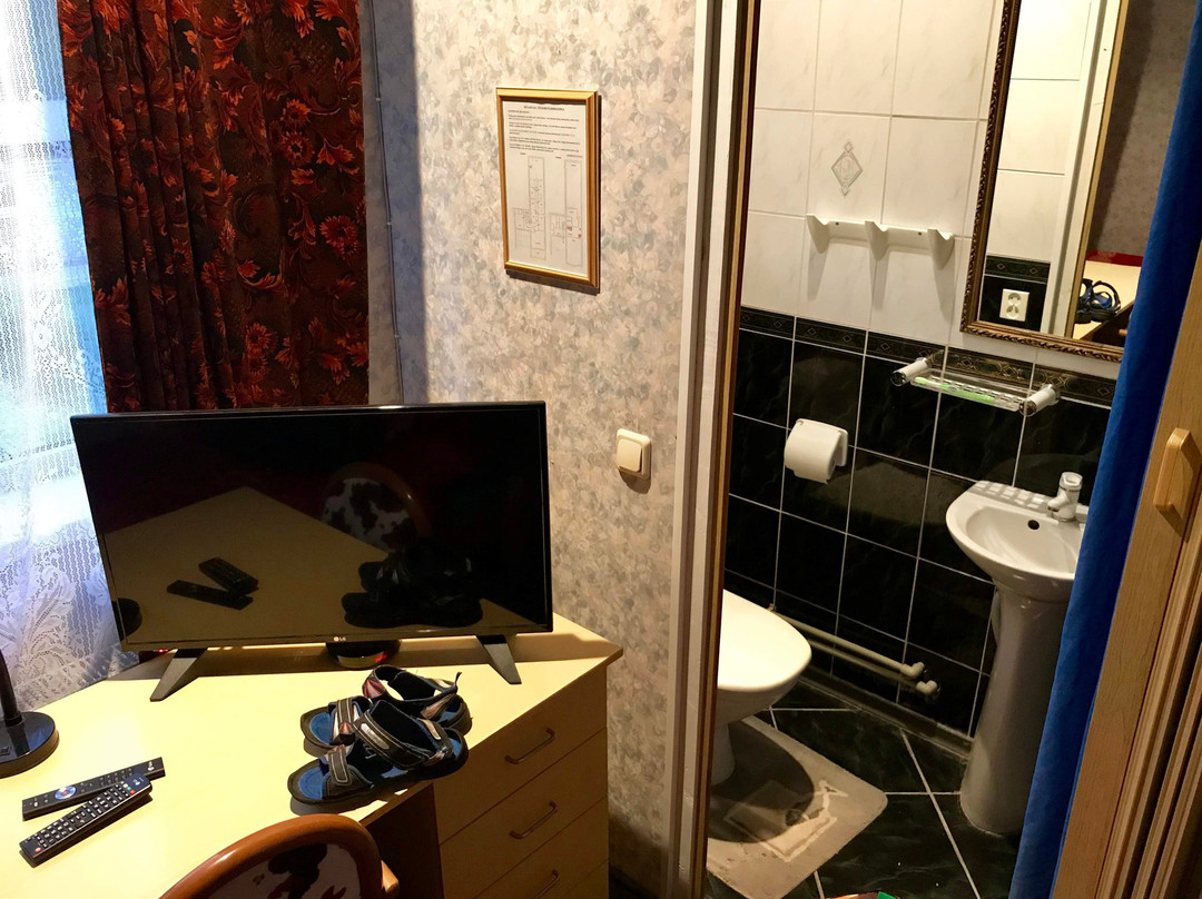 Tolli Hostel & Holiday House