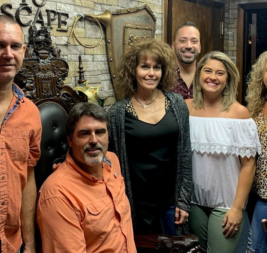 Race to Escape-Holiday必去景点