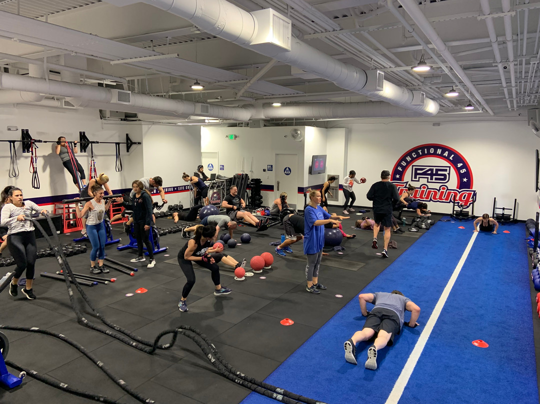 F45 Training Aliso Viejo-亚里索维耶荷必去景点