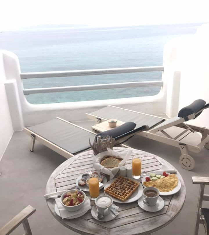 Blue Waves Suites & Apartments To Kyma主图