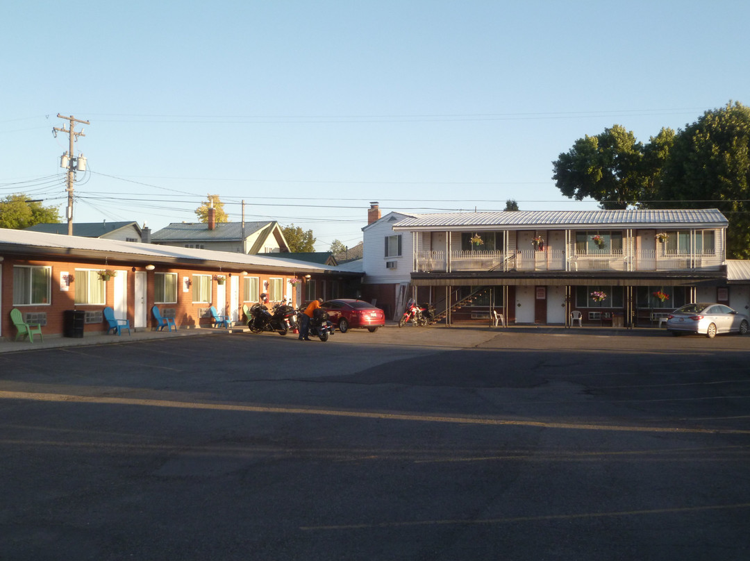 Rest Assured Inns & Suites主图