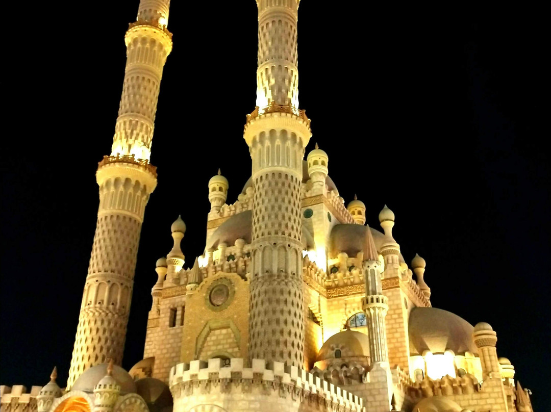 Al Sahaba Mosque景点图片