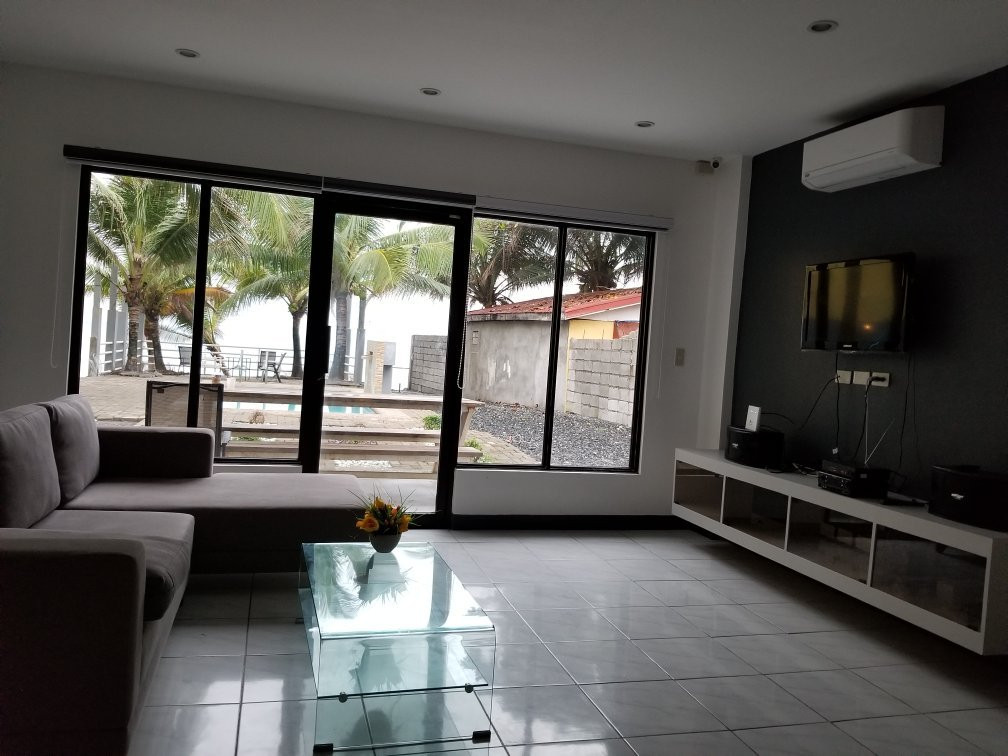 OYO 194 Treasure Point Bataan主图