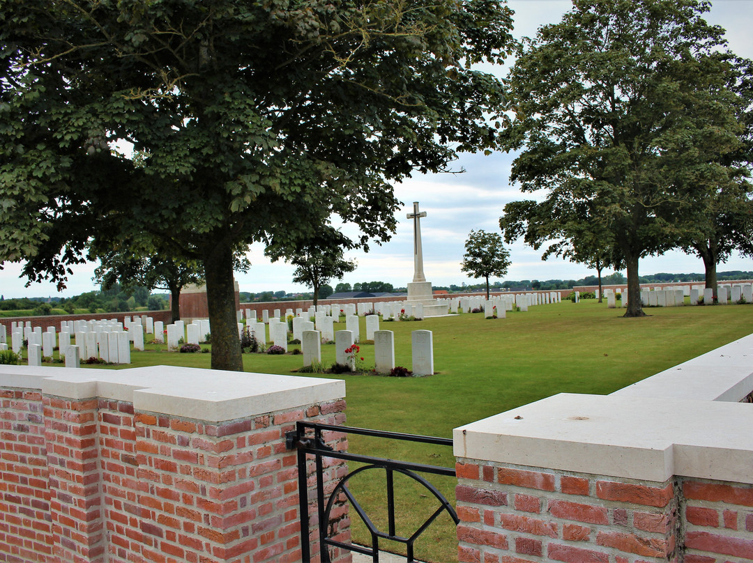 Chester Farm Cemetery景点图片