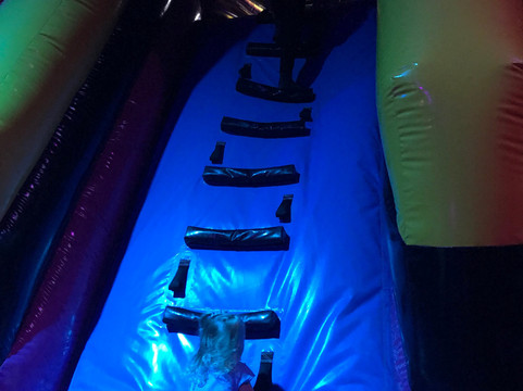 Air Haus Interactive Inflatable Parks-谢菲尔德必去景点