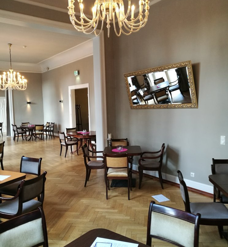 Schloesschen im Kur主图